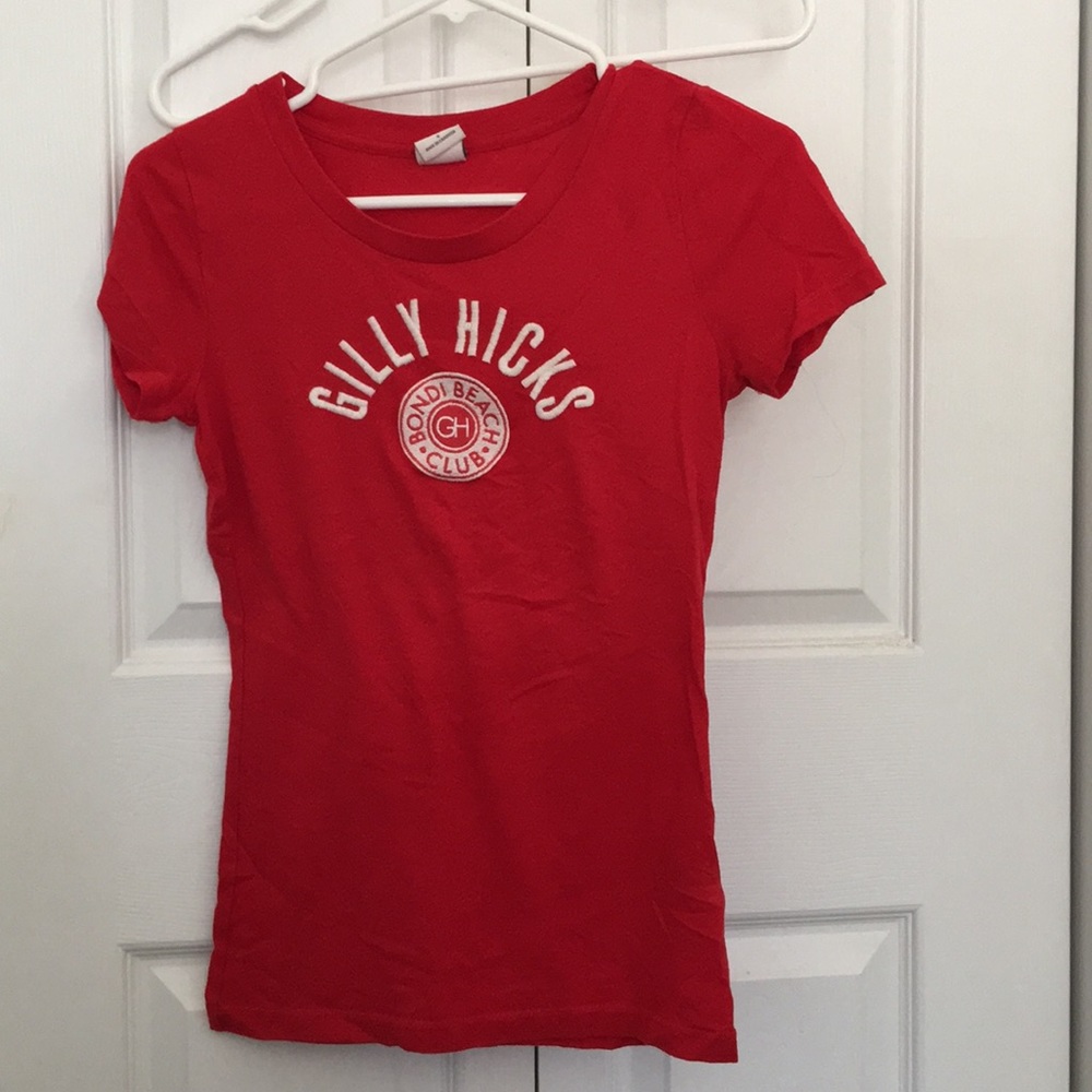Gilly Hicks logo t shirt